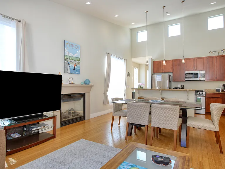 215 San Miguel St — Photo 5
