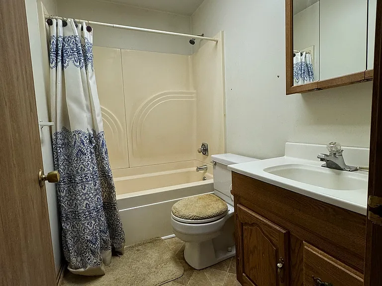 15 Oak St #2 — Photo 3