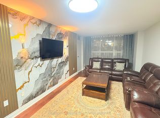 370 Dixon Rd #716, Toronto, ON M9R1T2