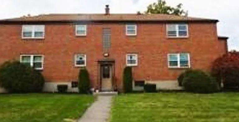 Englewood Apartments — Photo 1