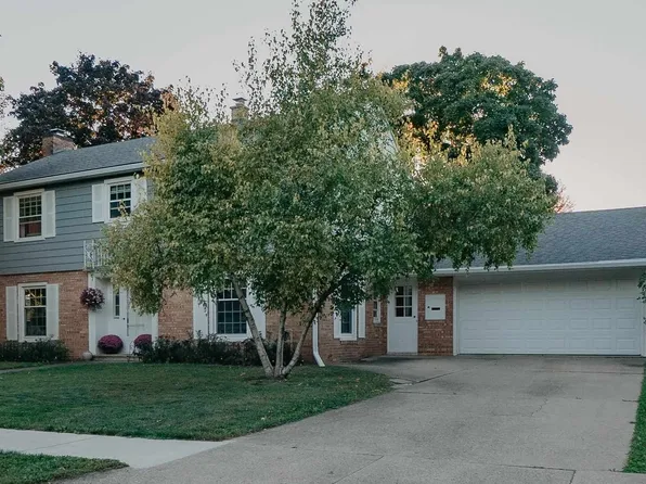 294 Cottage Ave, Fond Du Lac, WI 54935