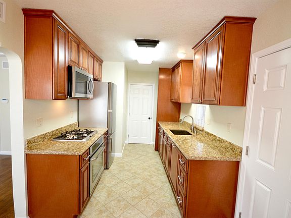 5th image of 311 N Park Ave