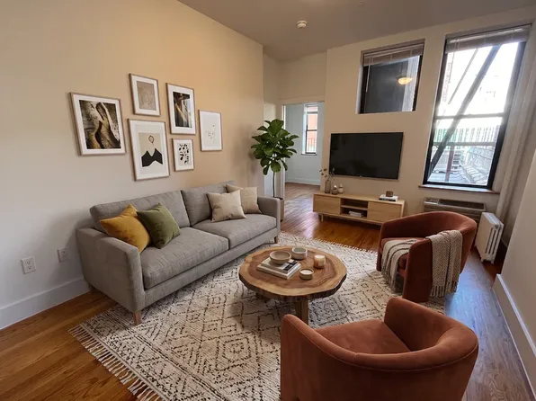 639 Tenth Avenue image 1 of 2