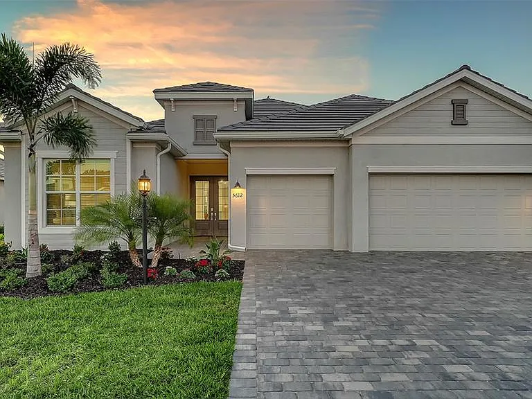 5612 Lightning Whelk Ln — Photo 4
