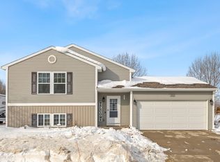 9615 Hessler Xing, Rockford, MI 49341