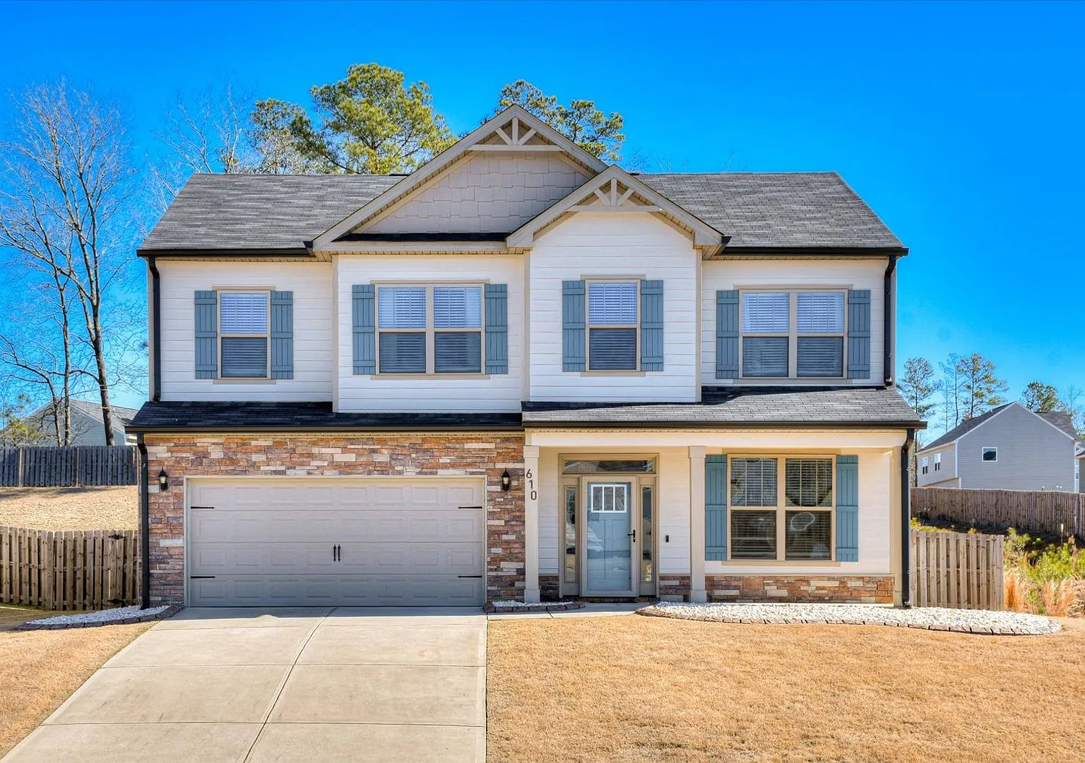 4 bedroom, 2.5 bathroom home in Harlem, GA with fenced yard and double car garage - pet friendly! — Photo 1