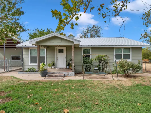 2140 Indian Trail, Kingsland, TX 78639