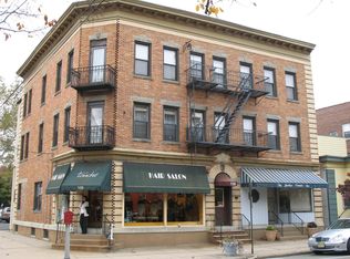 109 Main St APT 10, Millburn, NJ 07041