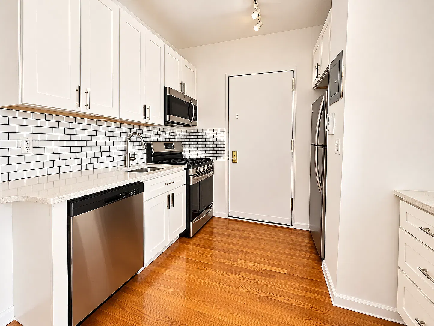 1809 Albemarle Road — Photo 3
