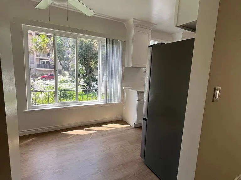 444 S Manhattan Pl — Photo 7