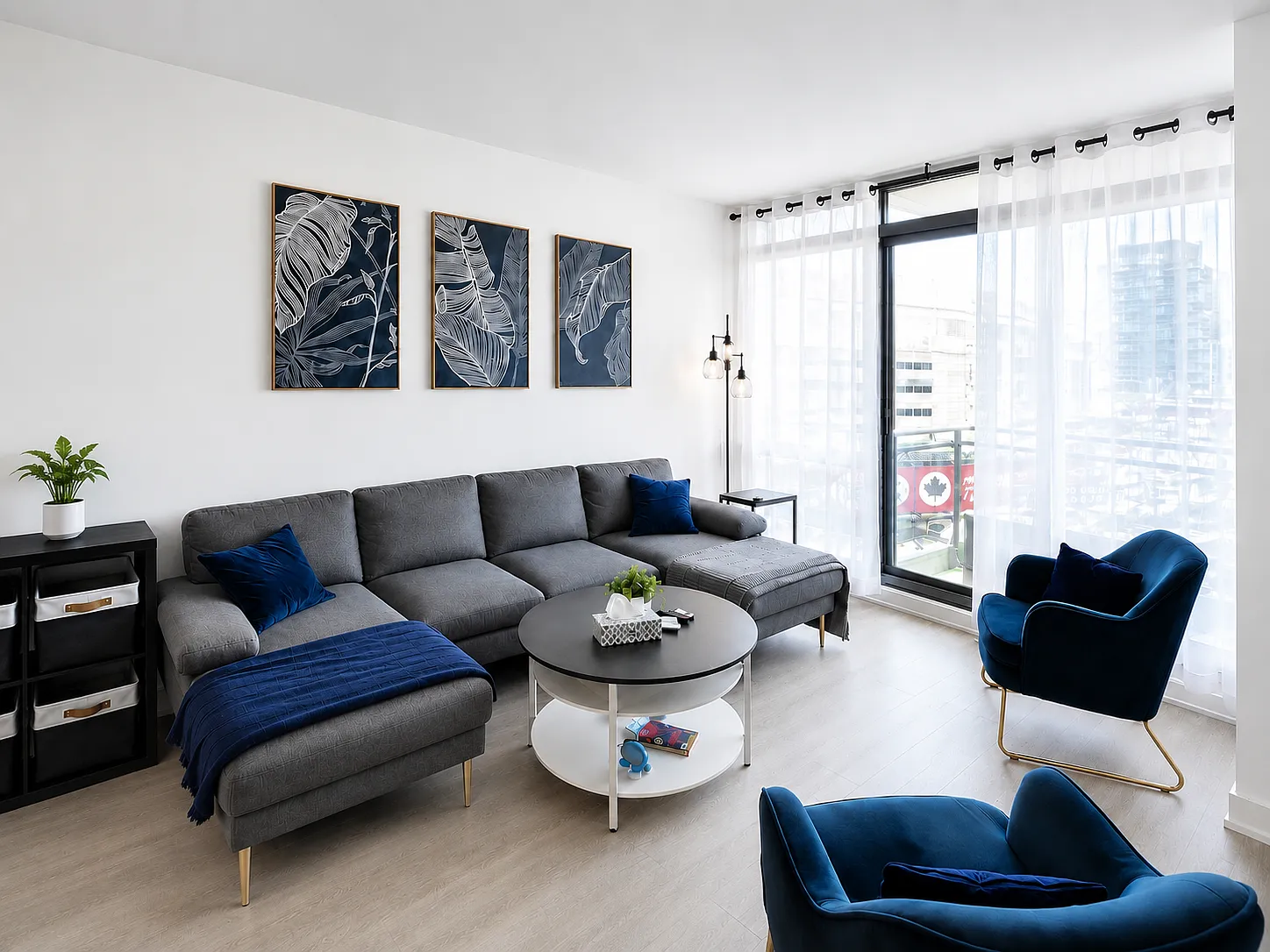 2 bed, 720 sqft, $3,500 — Photo 3