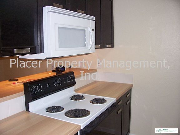 4th image of 6321 Spruce Ave