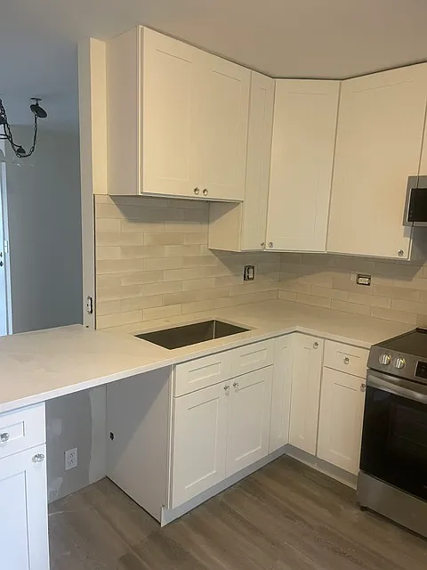 2 bed, 988 sqft, $2,200 — Photo 2