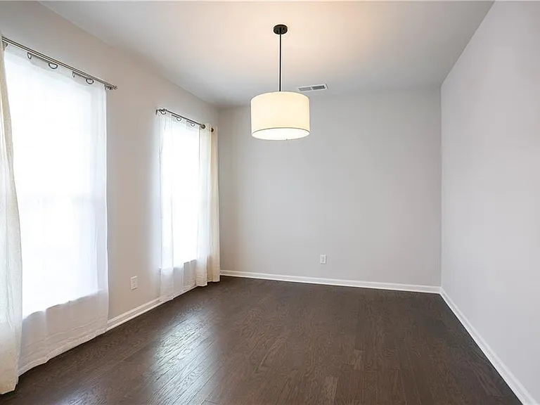 5729 Wheeler Ridge Rd — Photo 2