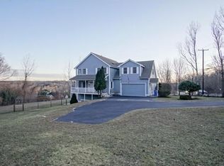 50 Breakneck Hill Rd, Lincoln, RI 02865