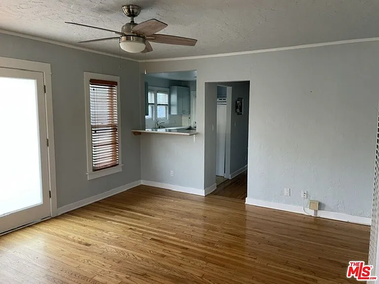2450 NW 4th St — Photo 3