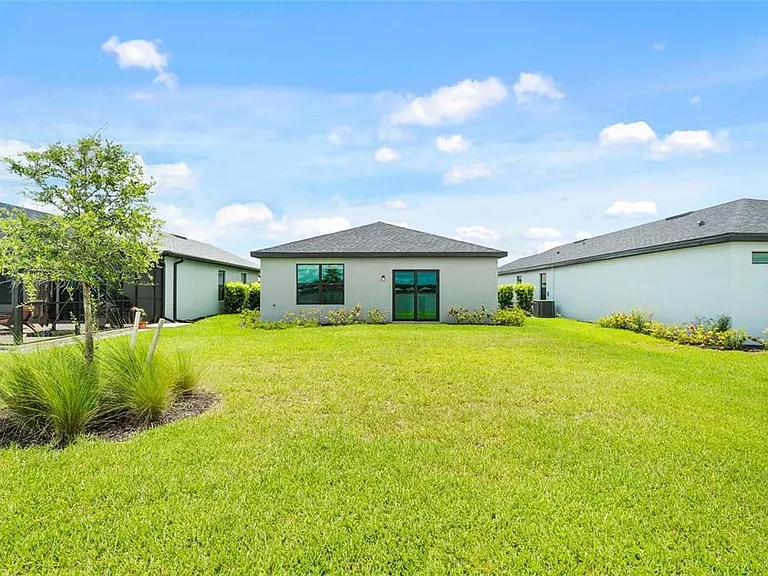 6560 Silverstar Dr — Photo 25