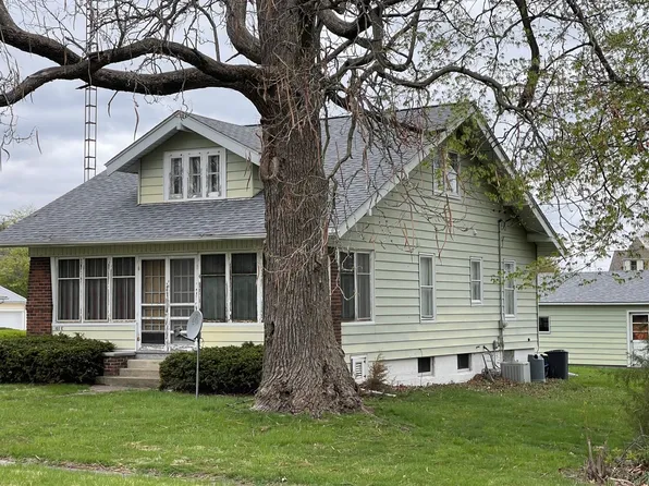 102 E Front St, Granville, IL 61326