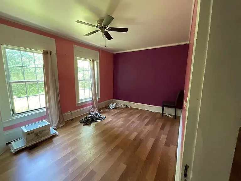 158 Bowen St — Photo 9