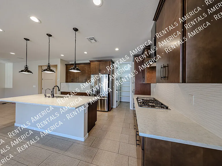 17268 W Straight Arrow Ln — Photo 9