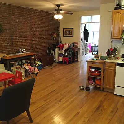 Rented by Bezell Group | media 1