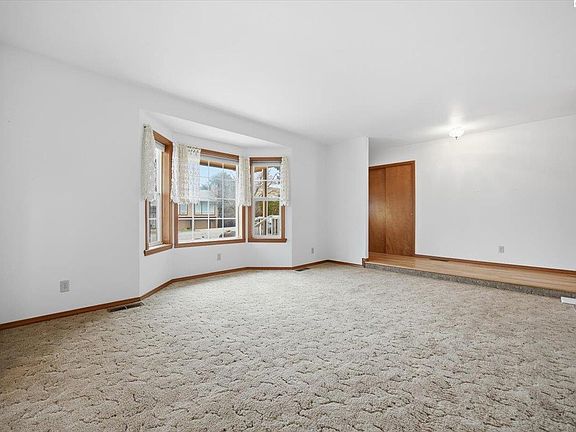 5th image of 3810 S Buntin Loop