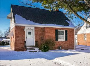 810 E 256th St, Euclid, OH 44132