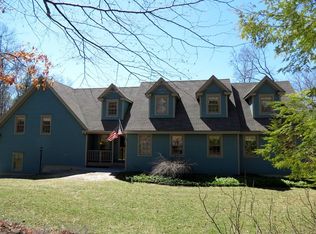 33 Sacarrappa Rd, Oxford, MA 01540