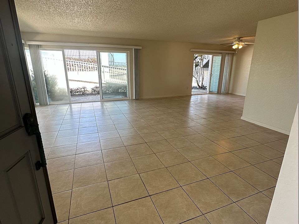 1st image of 27 Montego Ct #27