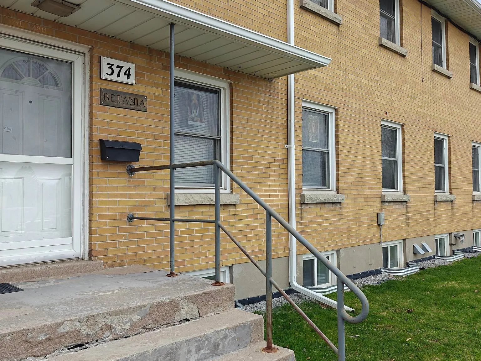 1 bed, $750 — Photo 1