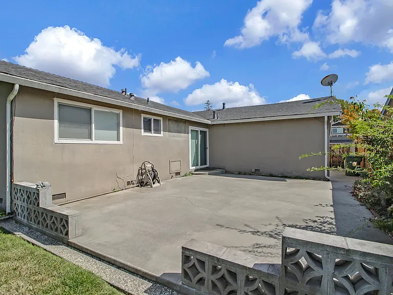 2851 Mark Ave — Photo 23