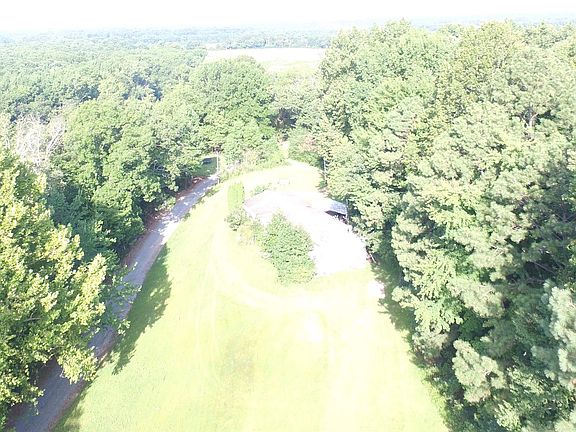 5th image of 215 County Road 1041