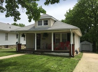3415 Mersington Ave, Kansas City, MO 64128