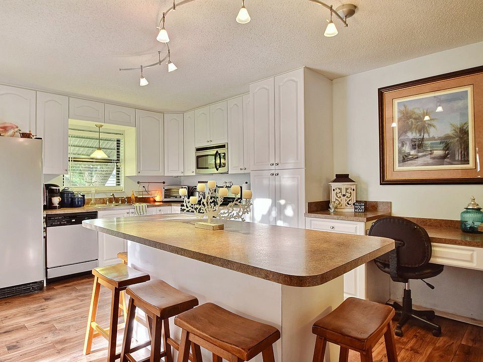 1st image of 1482 N Lawnwood Cir APT 31A