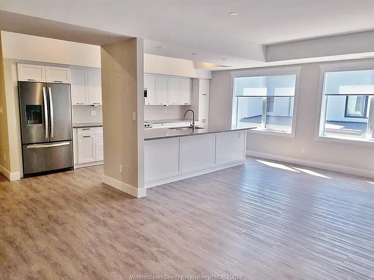550 Sandison St #37 — Photo 4