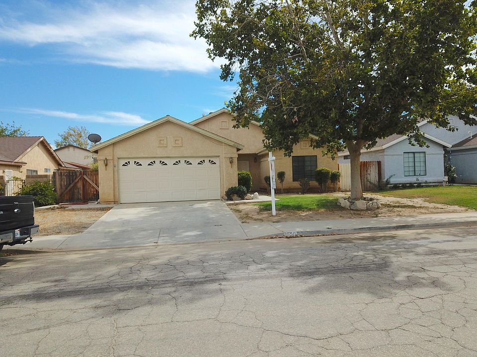 2nd image of 2550 Garnet Ln