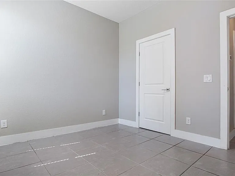 210 Goldenrod Ln — Photo 19