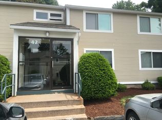 42 Saint Kolbe Dr APT D, Holyoke, MA 01040
