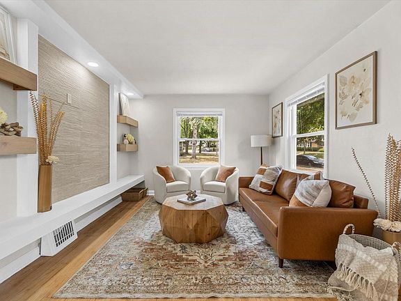 3rd image of 2815 S 91st STREET