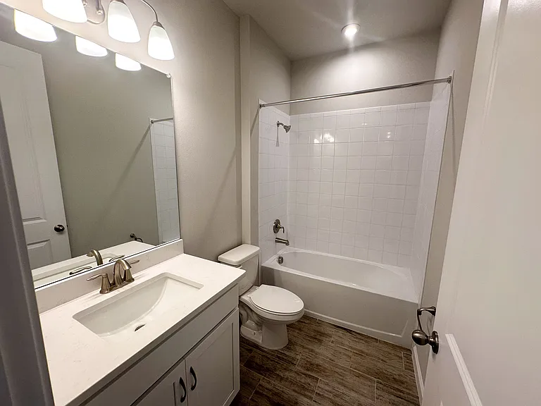 4551 Arboretum Cir #202 — Photo 23