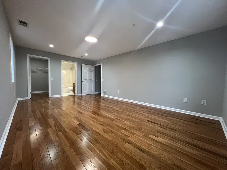 220 Prospect Ave #1B — Photo 13