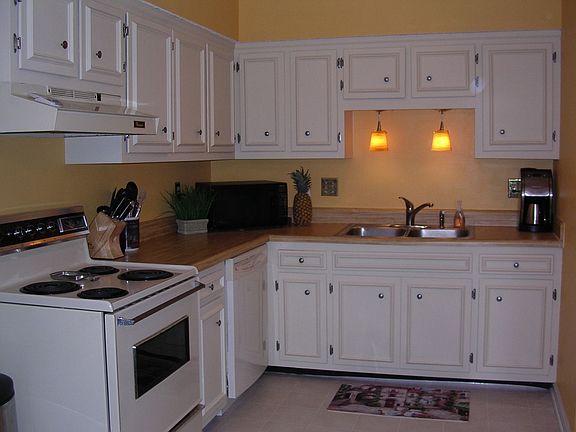 Updated and well maintained kitchen
