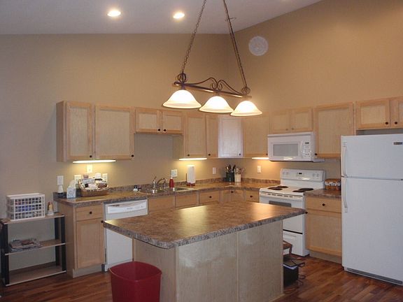 2nd image of 316 7th St E