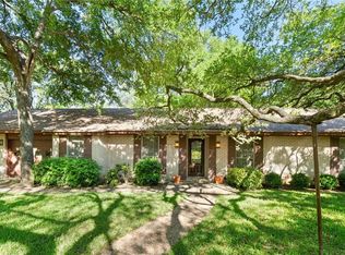 9404 Crownspoint Cir, Austin, TX 78748
