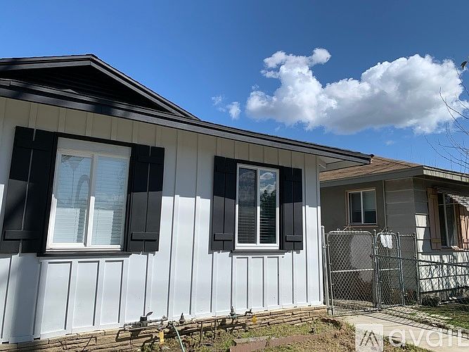 2nd image of 5744 Kester Ave #5746