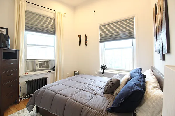 Rented by Compass | media 4