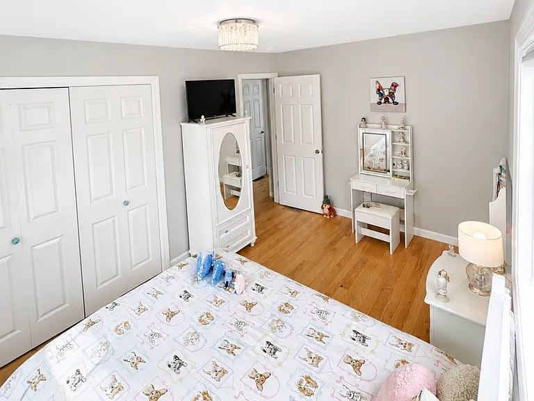 57 Dicandra Dr — Photo 12