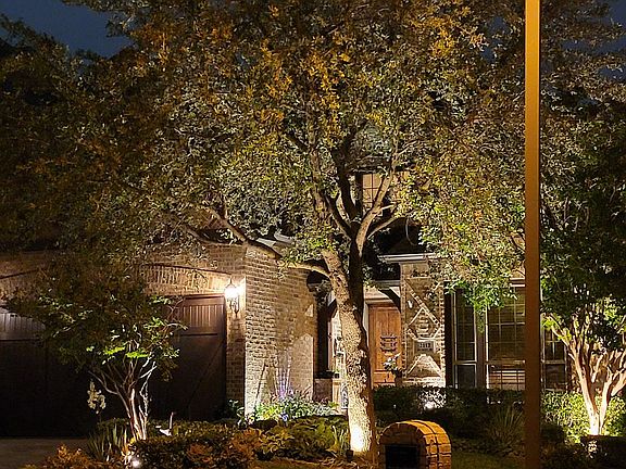 4th image of 2112 S Hill Dr