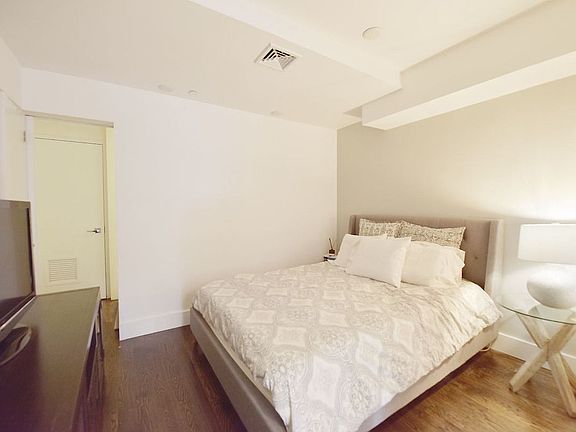 2nd image of 140 Degraw St APT 1A