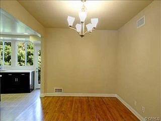 4th image of 3756 Vineland Ave